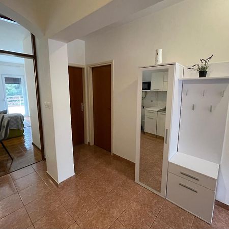 Apartments Sestan Novalja Ngoại thất bức ảnh