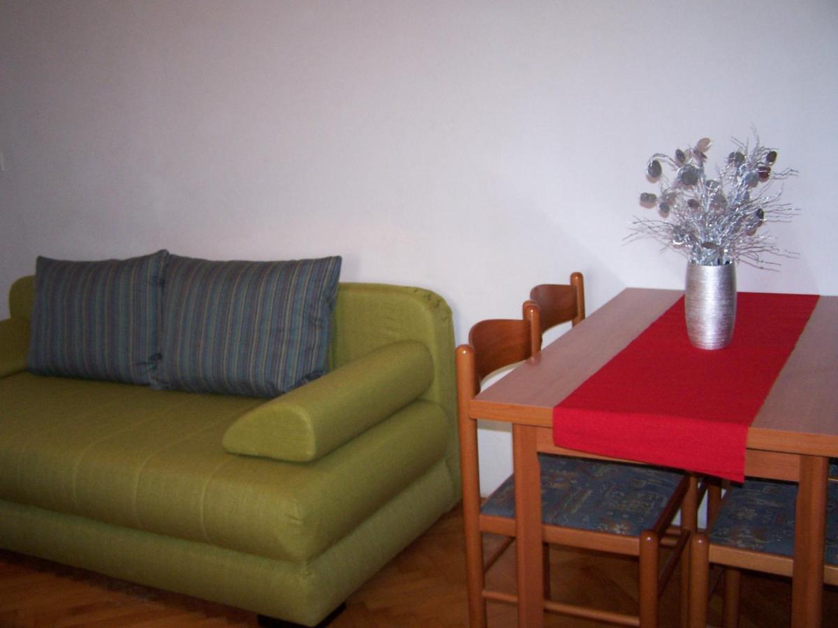 Apartments Sestan Novalja Ngoại thất bức ảnh