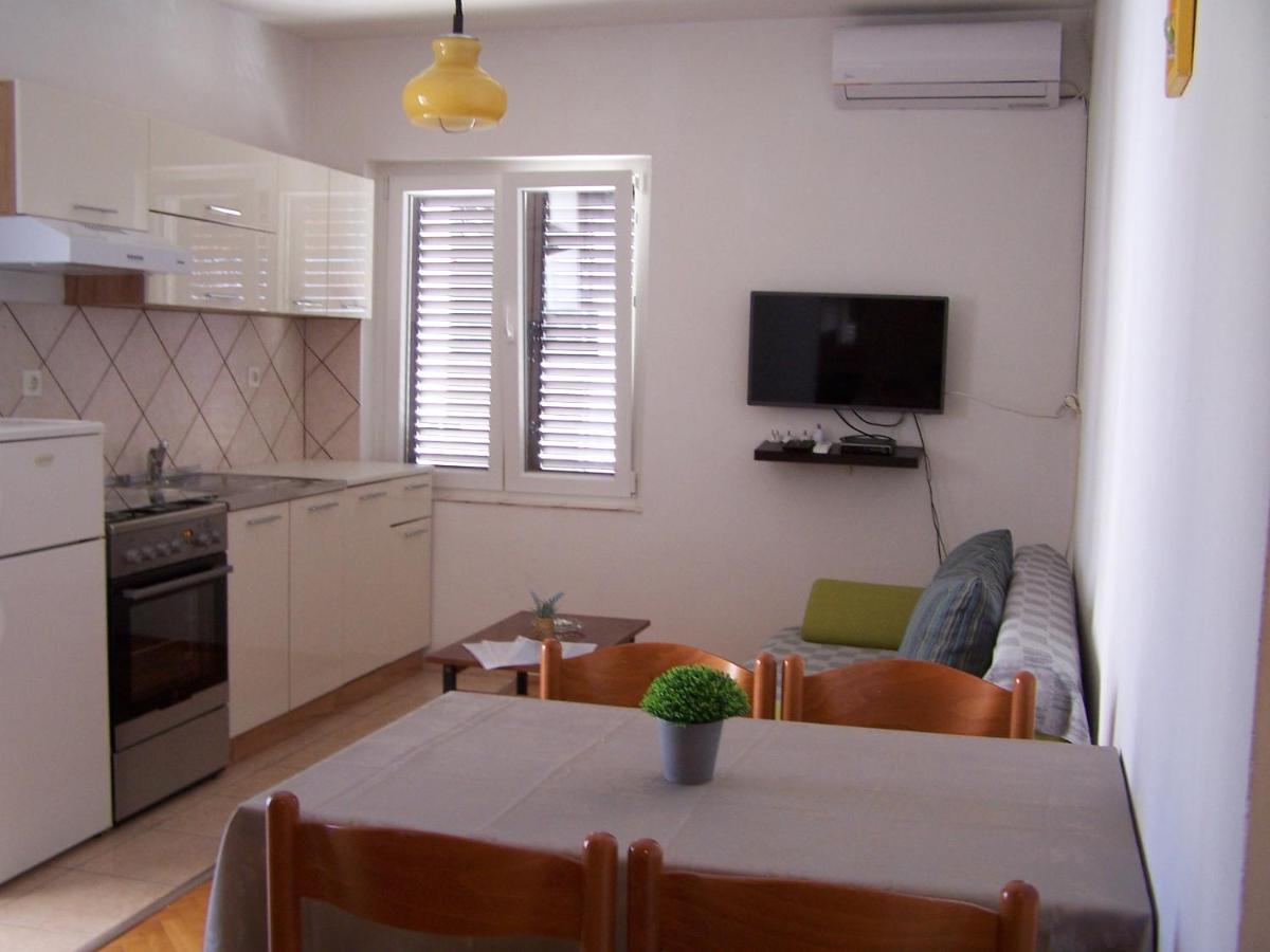 Apartments Sestan Novalja Ngoại thất bức ảnh