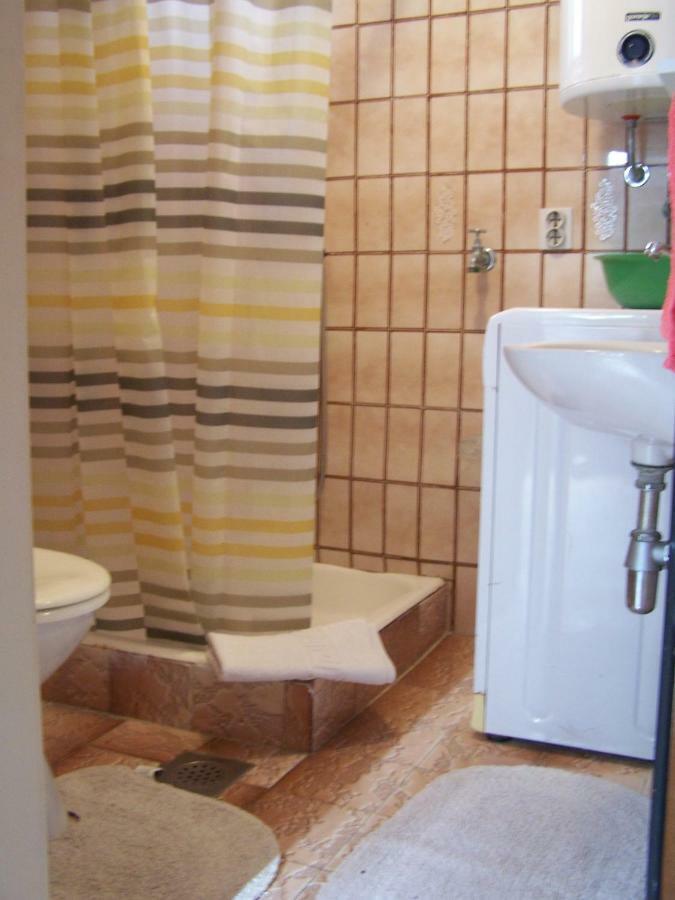 Apartments Sestan Novalja Ngoại thất bức ảnh